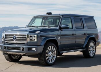 new luxury suv 1226 KM Range Hybrid SUV