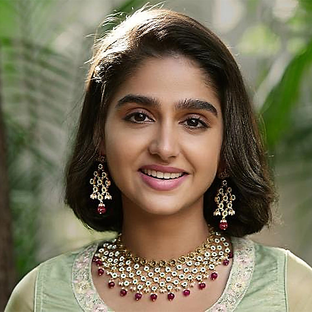 Kalyan Jewellers खासतौर पर साउथ इंडियन ट्रेडिशनल ज्वेलरी के लिए जाना जाता है Kalyan Jewellers खासतौर पर साउथ इंडियन ट्रेडिशनल ज्वेलरी के लिए जाना जाता है,