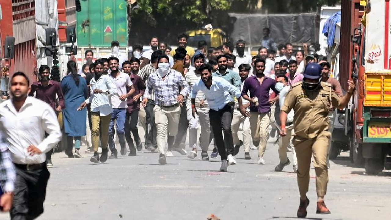 Noida Protest Wage Hike