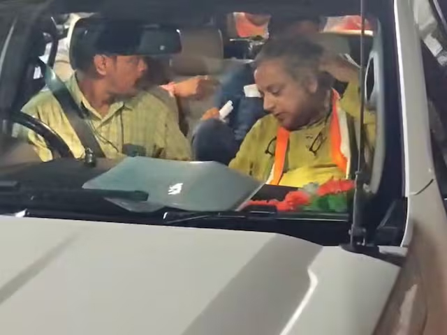 Shashi Tharoors Convoy Attacked Shashi Tharoor's Convoy Attacked