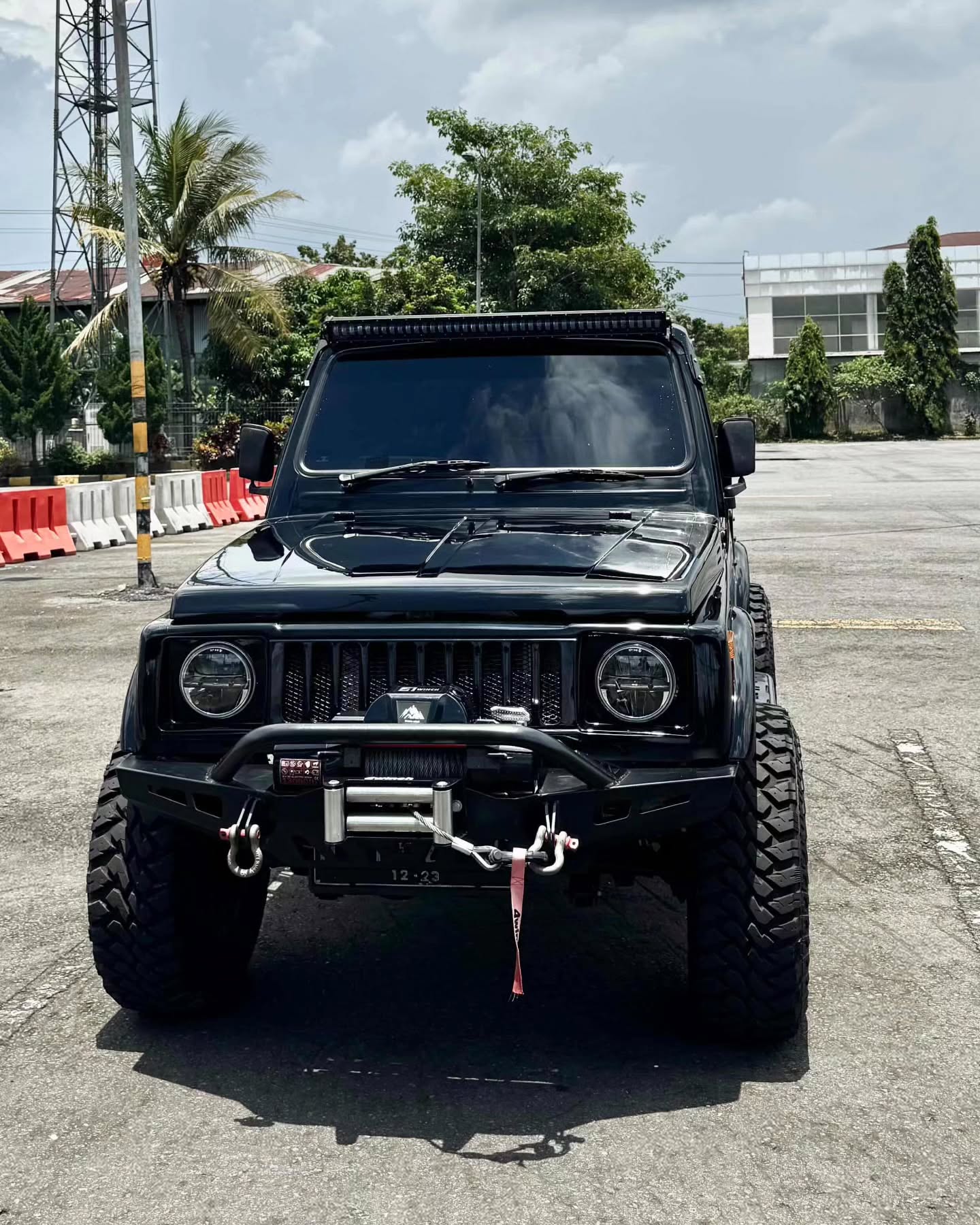 Classic Suzuki Jimny बना माइक्रो पिकअप ट्रक Indonesia