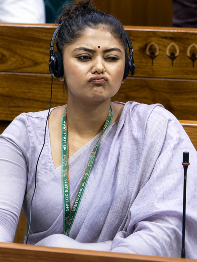 कौन हैं Saayoni Ghosh? फिल्म करियर, नेट वर्थ और राजनीति में उनकी पहचान