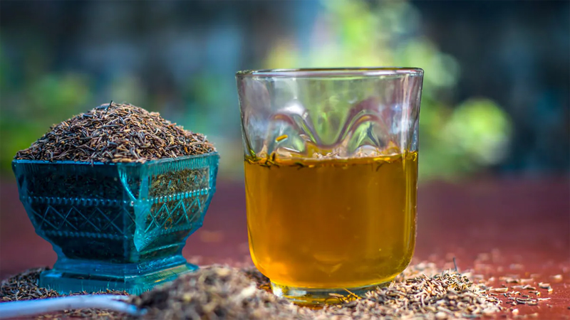 Health Benefits: खाली पेट जीरा और अजवाइन का पानी सेहत के लिए होता है बेहद फायदेमंद, जानें इसके स्वास्थ्य लाभ?