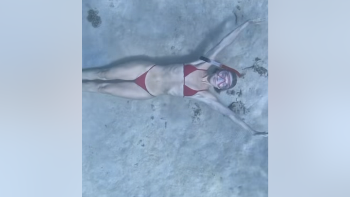 julianne hough bikini 7