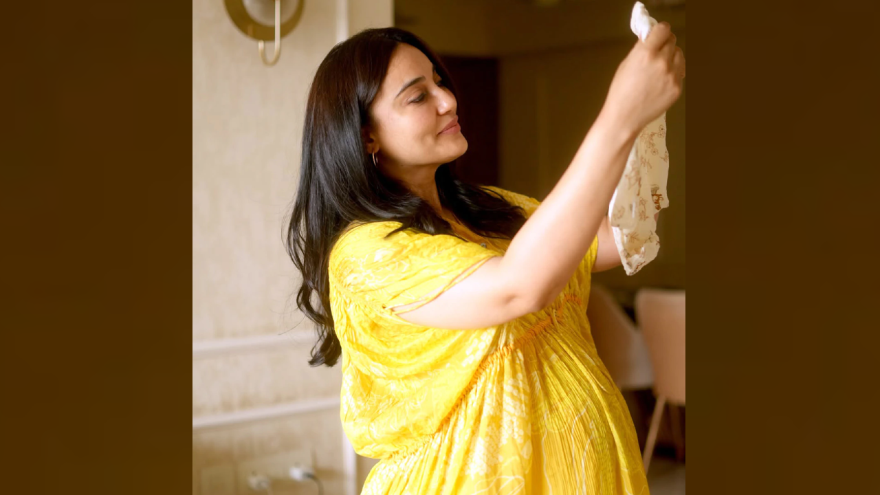 surbhi jyoti maternity shoot4 सुरभि ज्योति